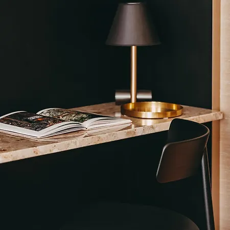 Barnett Hotel 4*